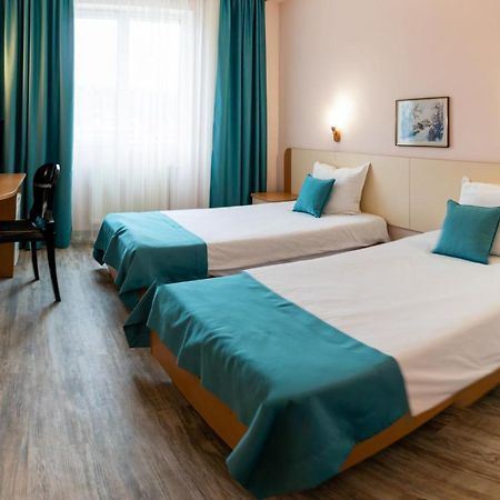 Hotel Balkan Gabrovo Exterior photo