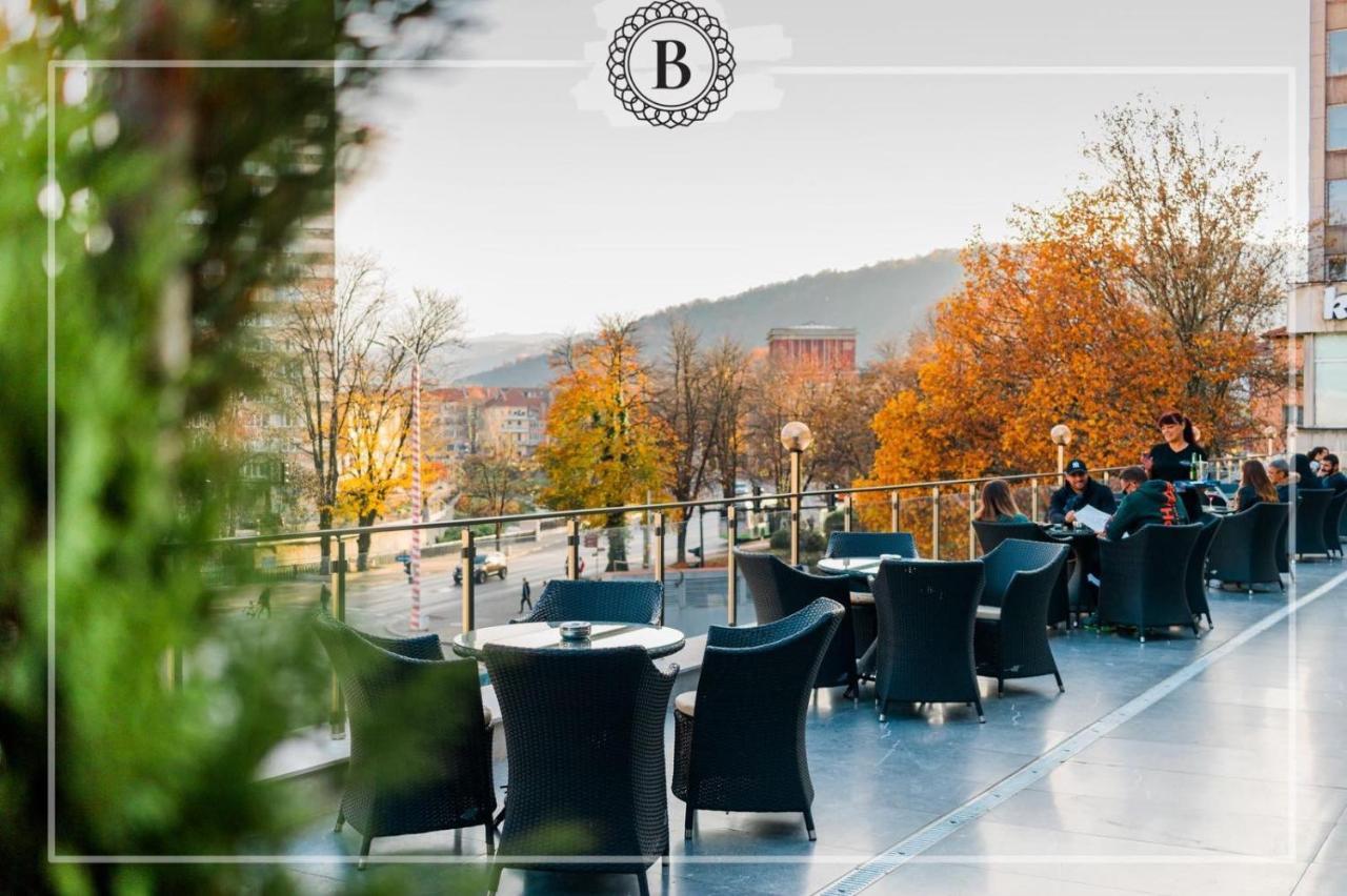 Hotel Balkan Gabrovo Exterior photo