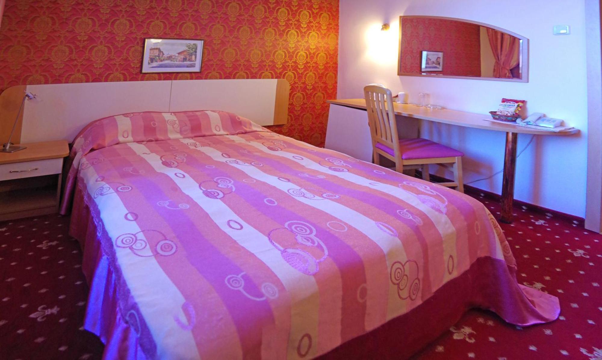 Hotel Balkan Gabrovo Room photo
